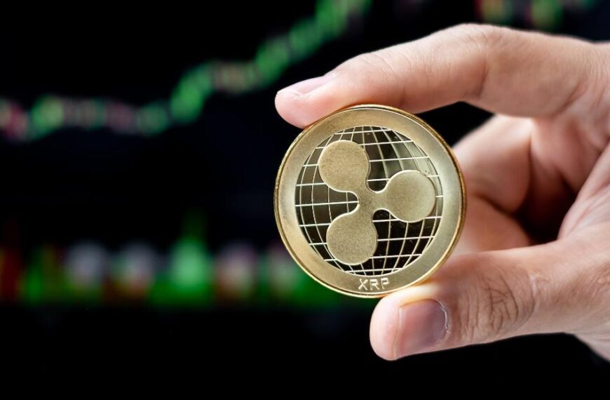 XRP Could Drop to 70–90 Cents Before Bottoming, Analyst Says